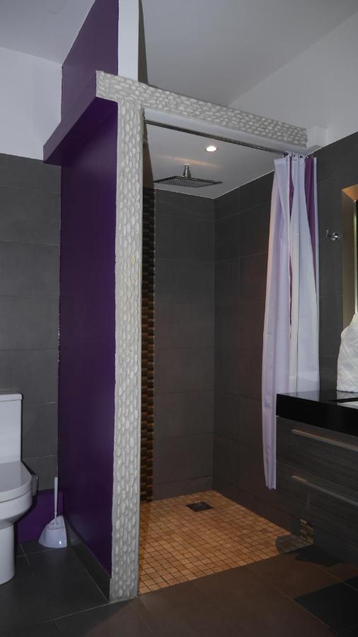Bennetts Hotel Лонг Итън Екстериор снимка