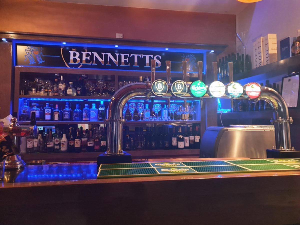Bennetts Hotel Лонг Итън Екстериор снимка