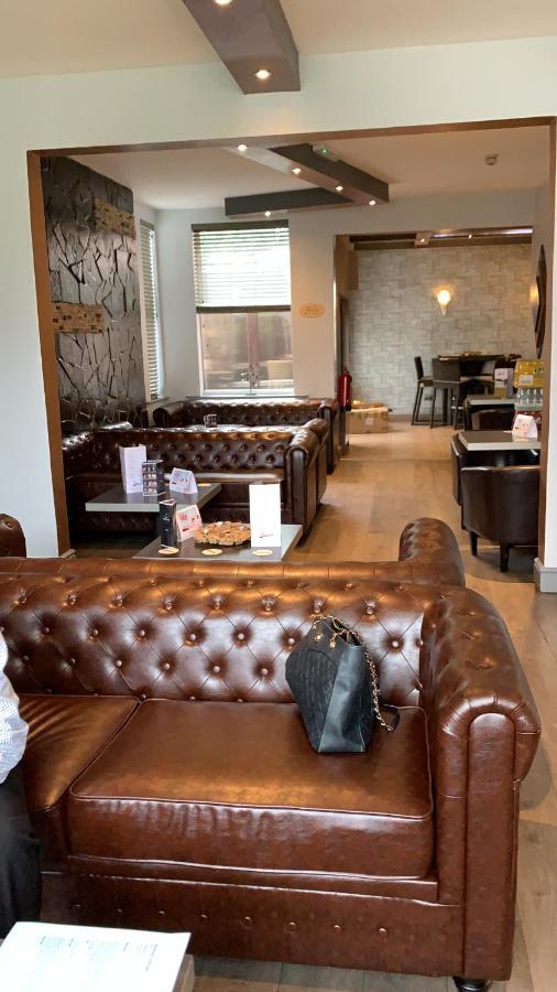Bennetts Hotel Лонг Итън Екстериор снимка